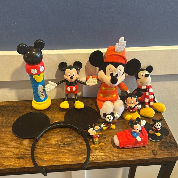 Disney Other - Mickey Mouse lot